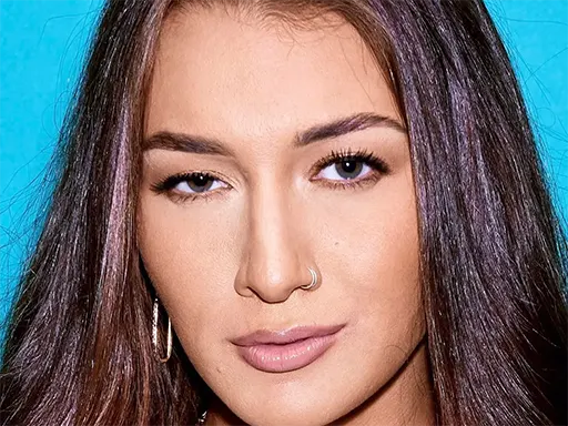 Bella Rolland